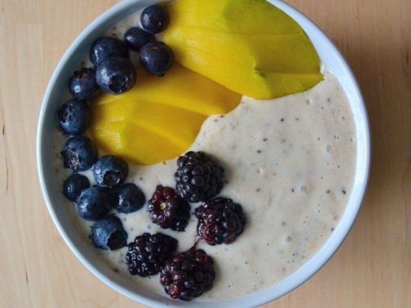 AVENA CON CHÍA Y FRUTAS