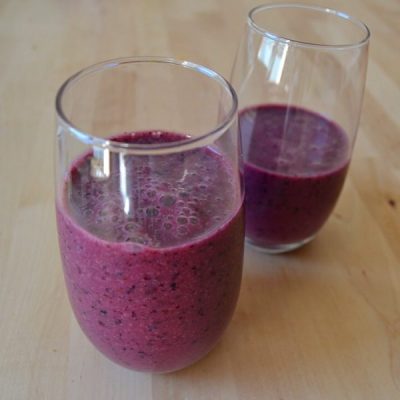 Batido-de-arándanos-y-cerezas