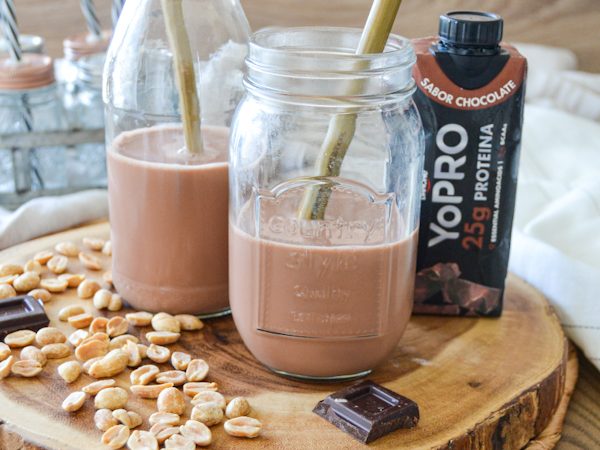 BATIDO DE CHOCOLATE, PLÁTANO Y CACAHUETE