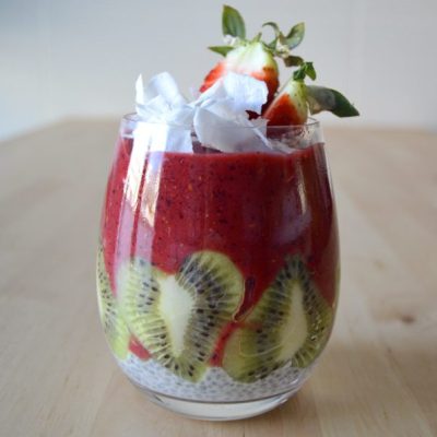 BATIDO DE FRUTOS ROJOS CON CHÍA
