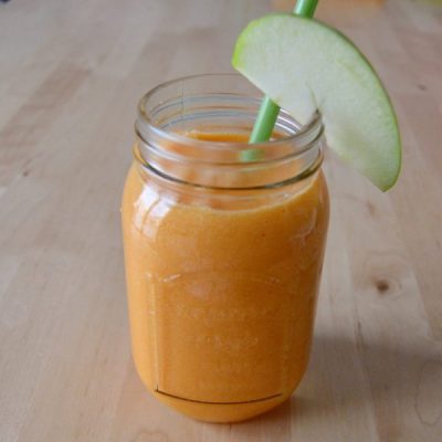 Batido-de-piña-y-zanahoria