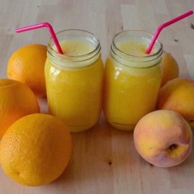 Batido-naranja-melocotón-y-aloe-vera