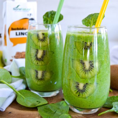 BATIDO VERDE CON BEBIDA DE LINO