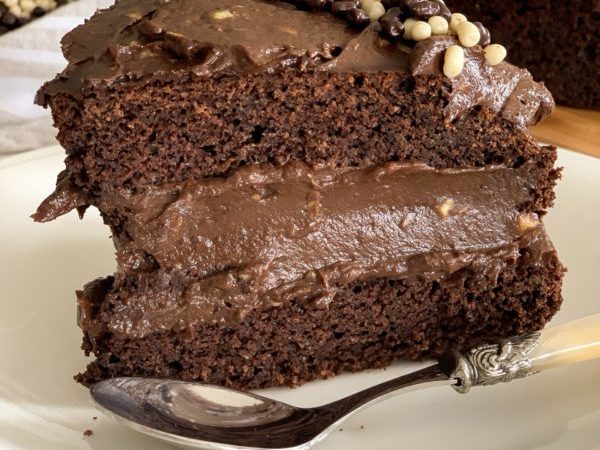 BIZCOCHO DE CHOCOLATE RELLENO DE CHOCOLATE