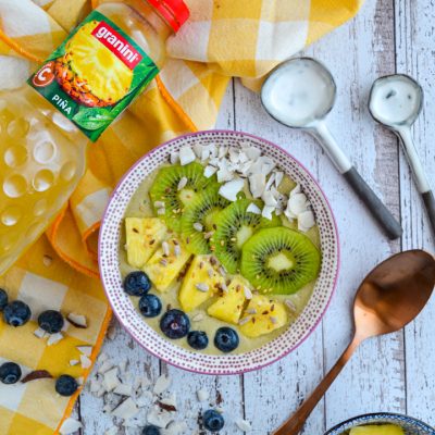 BOWL DE DESAYUNO PIÑA Y MATCHA