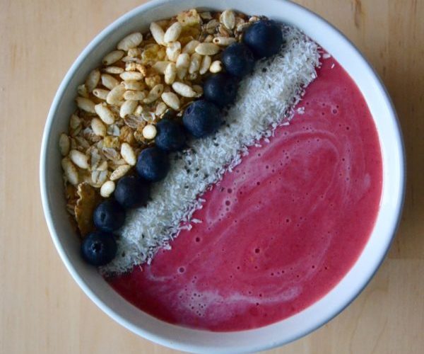Bowl-de-fresas-y-frambuesas