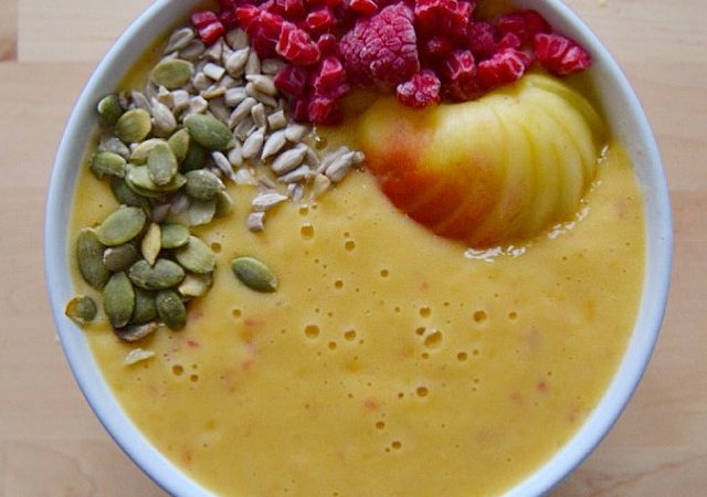 BOWL DE MELOCOTÓN Y ALBARICOQUES