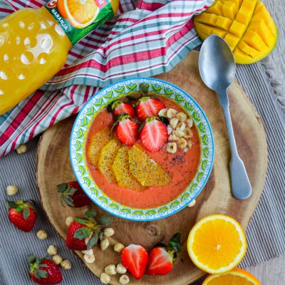 BOWL DE NARANJA Y FRESAS