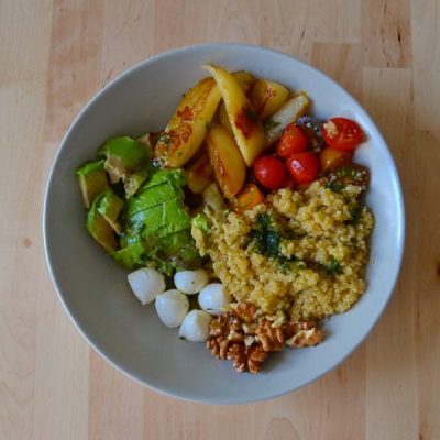 Bowl-de-quinoa-y-pera