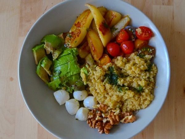 BOWL DE QUINOA Y PERA