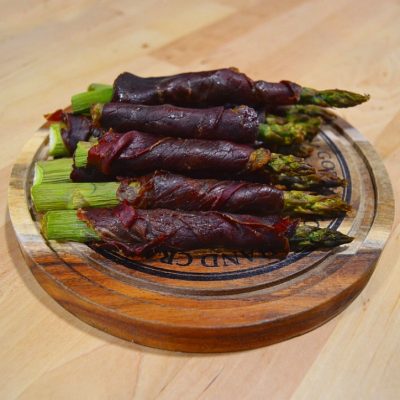 Cecina-con-espárragos