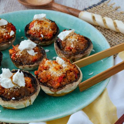 Champiñones-rellenos-de-carne-especiada