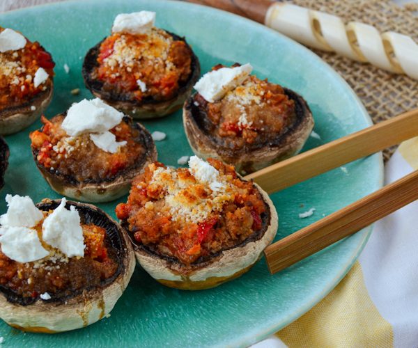 Champiñones-rellenos-de-carne-especiada