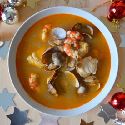 Consomé-de-rape-almejas-y-langostinos