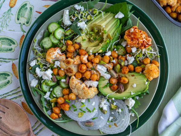 ENSALADA DE GARBANZOS Y COLIFLOR ESPECIADOS