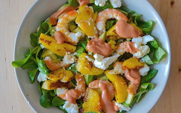 ENSALADA DE GAMBAS, MELOCOTÓN Y RICOTTA