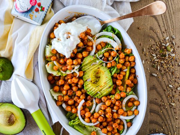 ENSALADA DE GARBANZOS ESPECIADOS CON SALSA CESAR CASERA