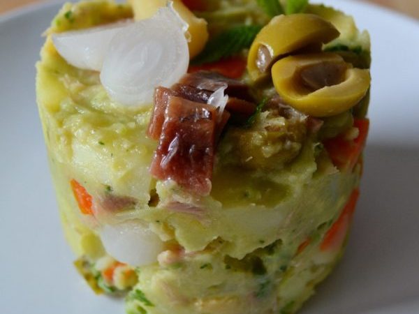 ENSALADILLA RUSA DE AGUACATE