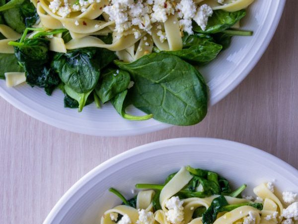 FETUCCINE CON ESPINACAS Y RICOTTA