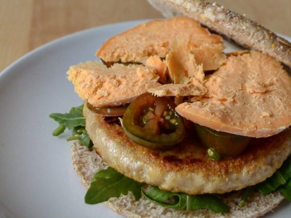 HAMBURGUESA DE POLLO DE CORRAL