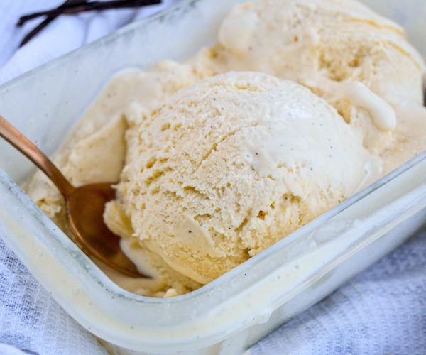 Helado-cremoso-de-vainilla