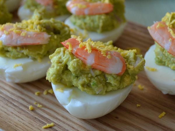 HUEVOS RELLENOS