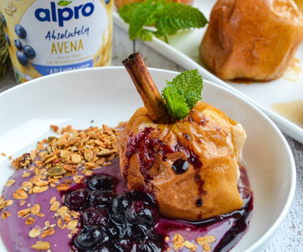 Manzanas-asadas-con-yogur-de-avena
