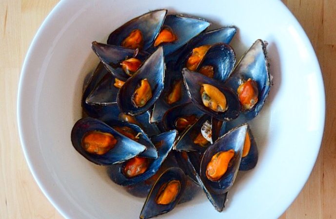 MEJILLONES PICANTES AL VAPOR