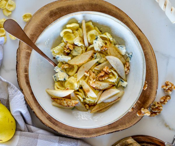 Pasta-con-pera-y-queso-azul