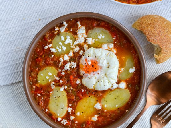 PISTO CON HUEVO Y PATATAS