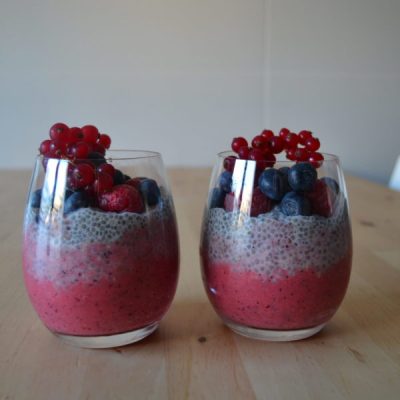 Pudding-de-chía-con-frutos-del-bosque