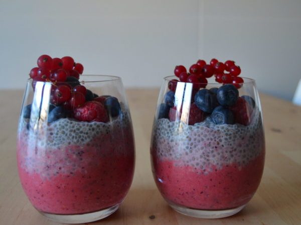 PUDDING DE CHÍA CON FRUTOS DEL BOSQUE
