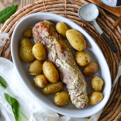 Solomillo-de-cerdo-con-salsa-de-yogur