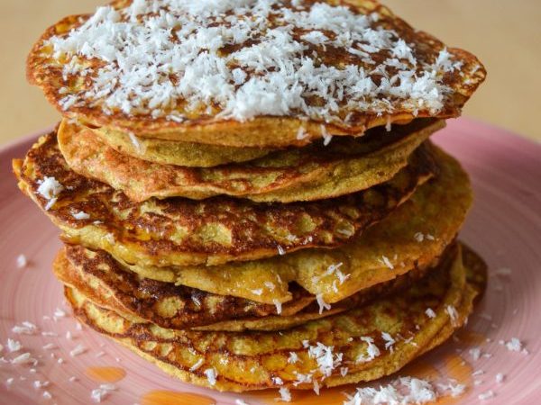 TORTITAS DE HARINA DE PLÁTANO Y COCO